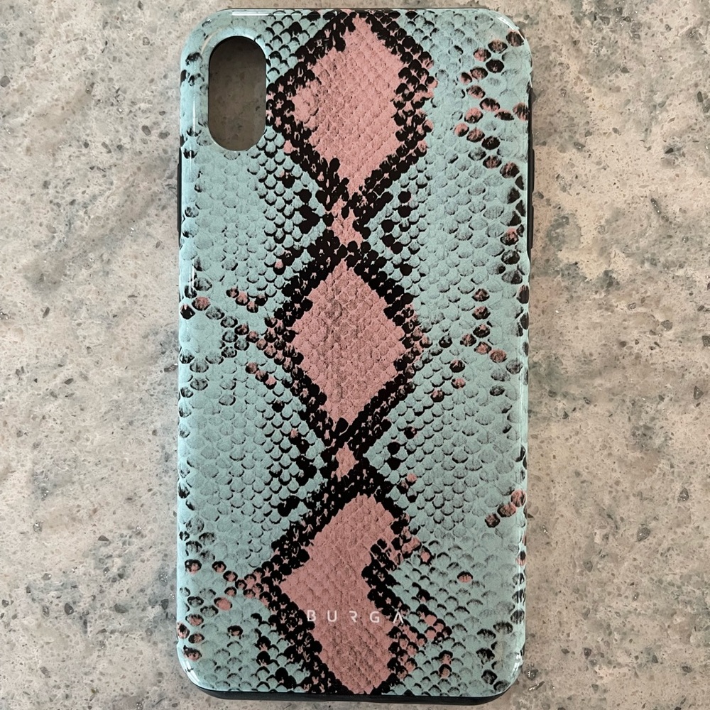 XS Max iPhone case - Burga - mint snake print case/black trim